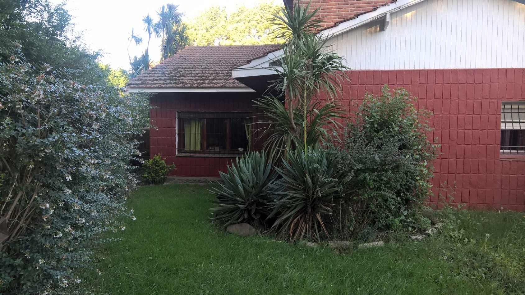 LINDISIMO CHALET (PH) EN BOSQUE ALEGRE,5 AMB. GARAGE.