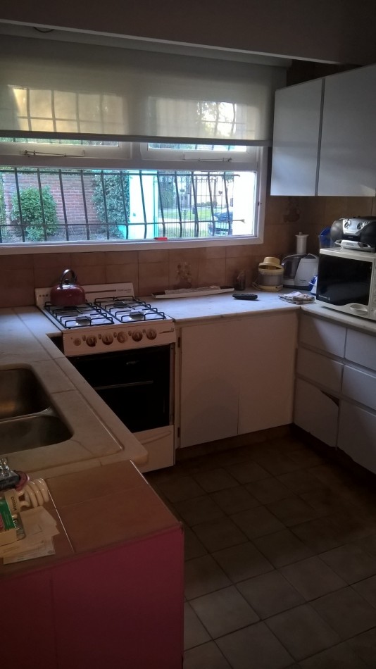 LINDISIMO CHALET (PH) EN BOSQUE ALEGRE,5 AMB. GARAGE.