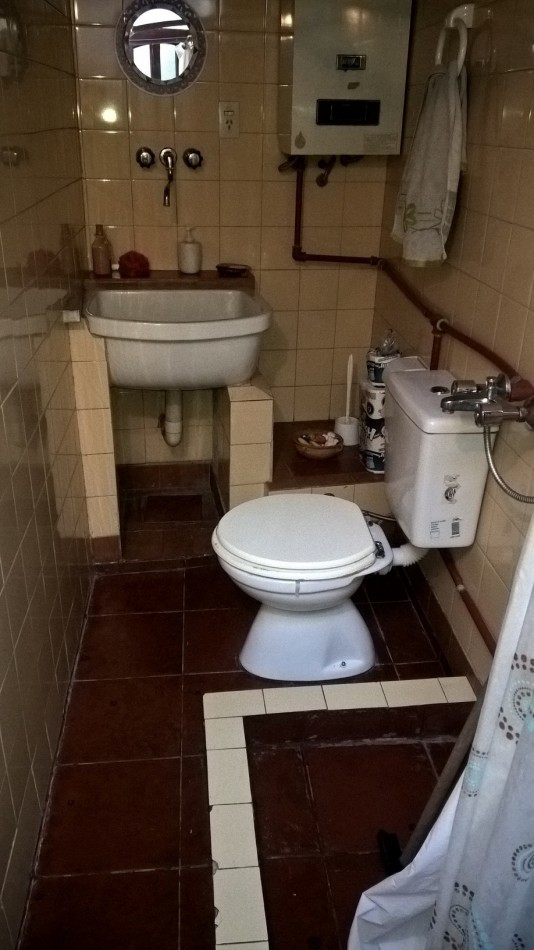 LINDISIMO CHALET (PH) EN BOSQUE ALEGRE,5 AMB. GARAGE.