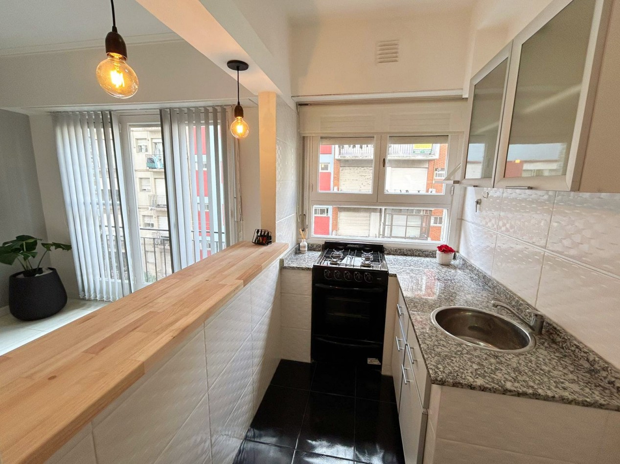 2 AMB.EXTERNO.BALCON FRANCES, AMOBLADO Y EQUIPADO.