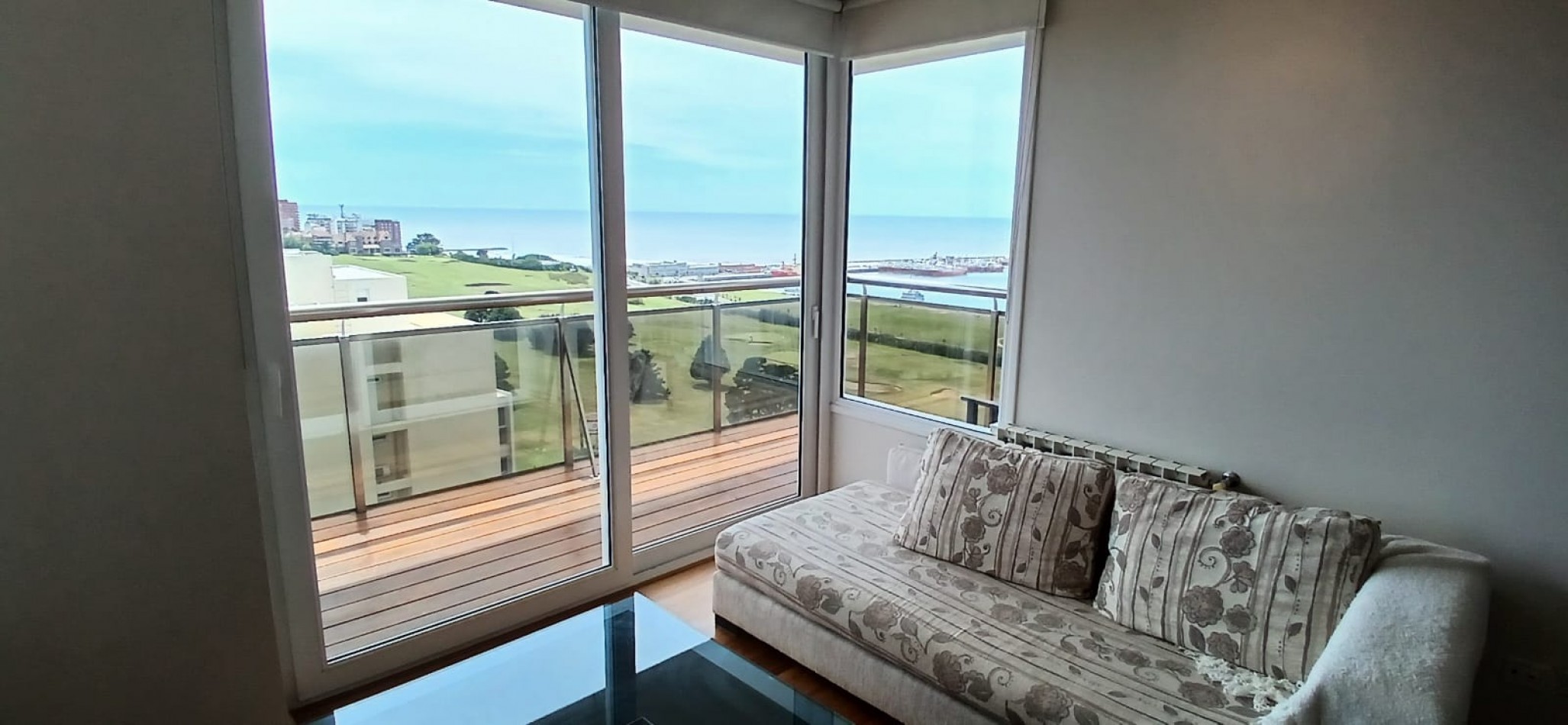 SOBERBIO SEMIPISO 2 AMB.COCHERA Y BAULERA. VISTA AL MAR,AMENITIES. MARAL 54.