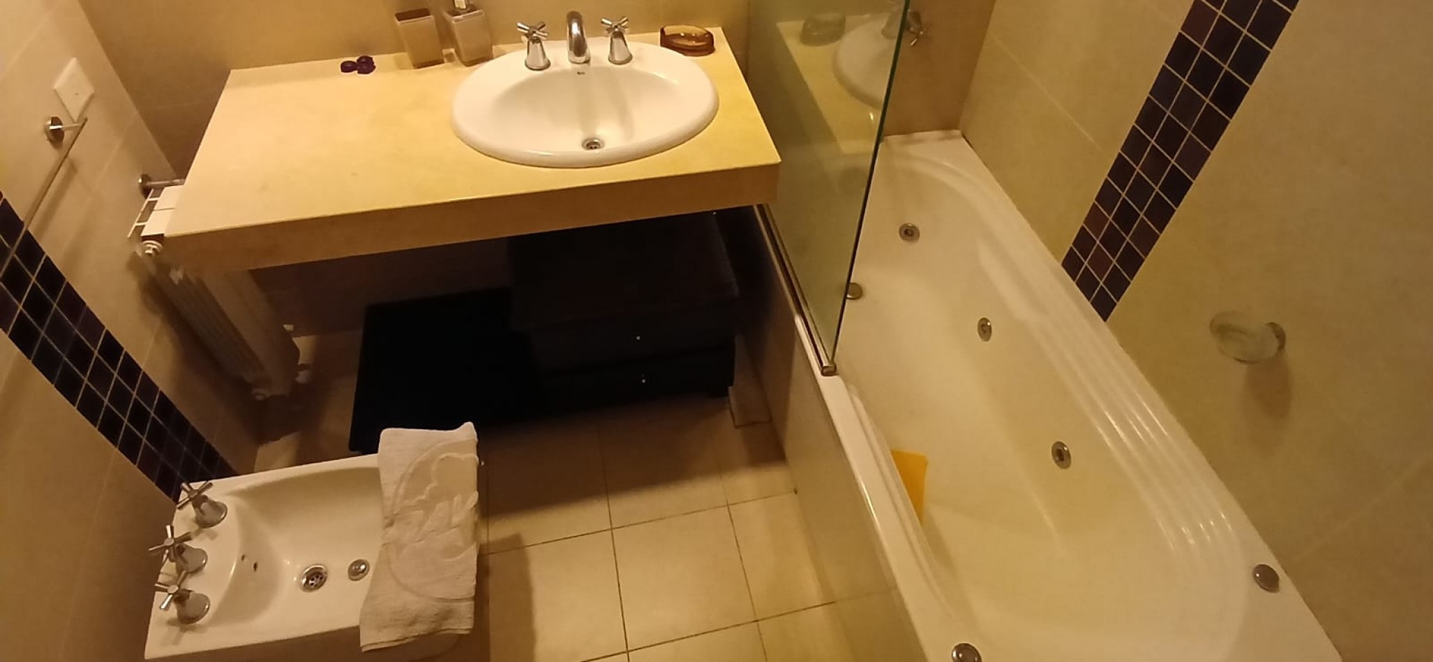 SOBERBIO SEMIPISO 2 AMB.COCHERA Y BAULERA. VISTA AL MAR,AMENITIES. MARAL 54.