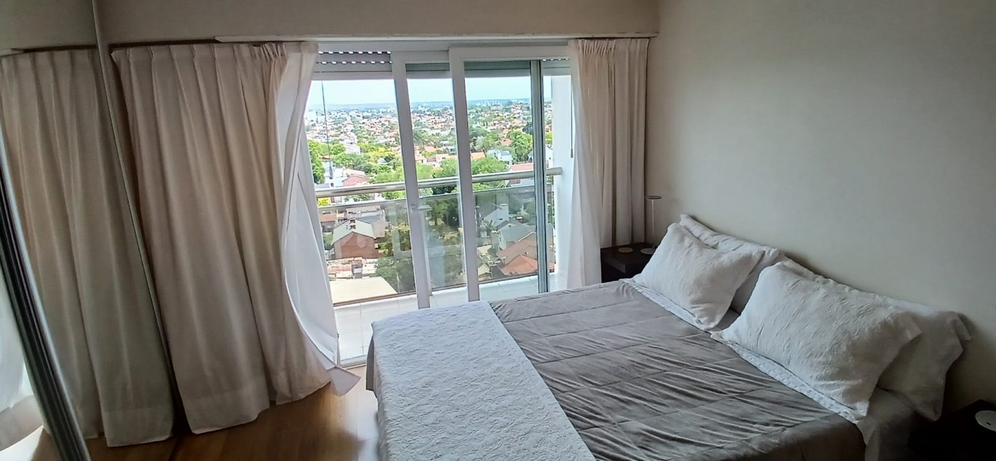 SOBERBIO SEMIPISO 2 AMB.COCHERA Y BAULERA. VISTA AL MAR,AMENITIES. MARAL 54.