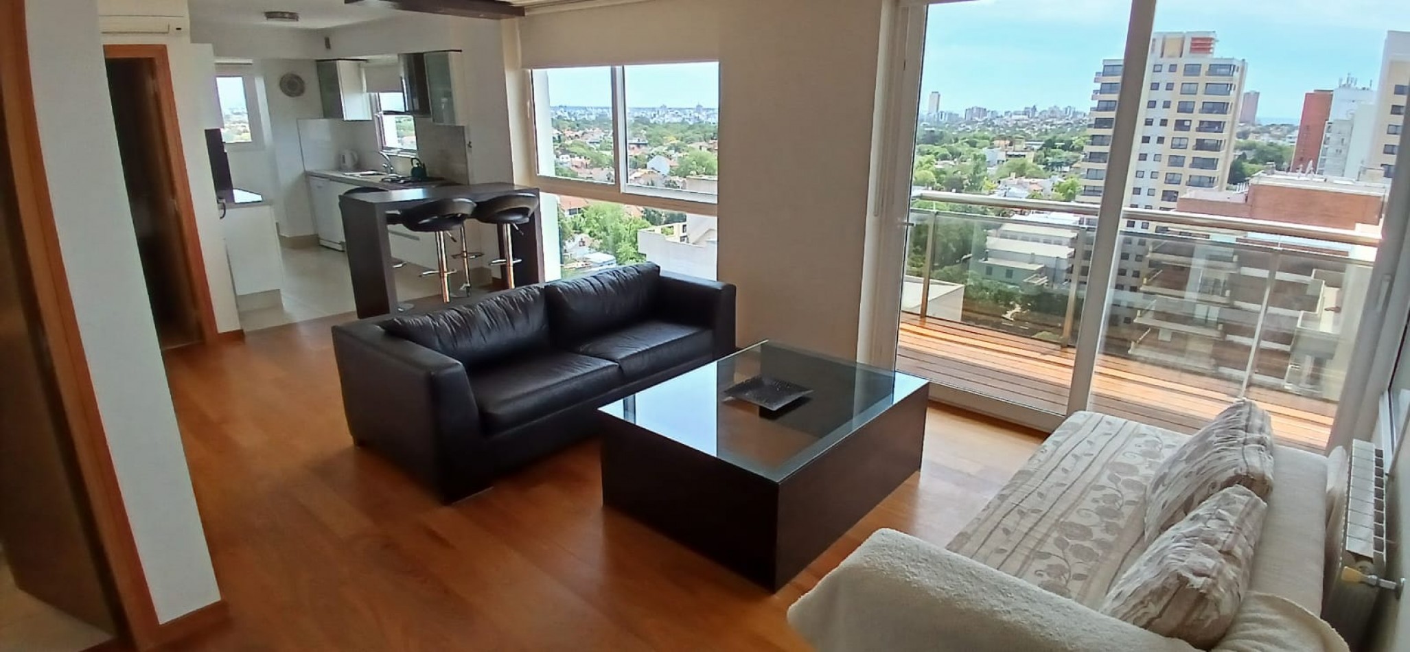 SOBERBIO SEMIPISO 2 AMB.COCHERA Y BAULERA. VISTA AL MAR,AMENITIES. MARAL 54.