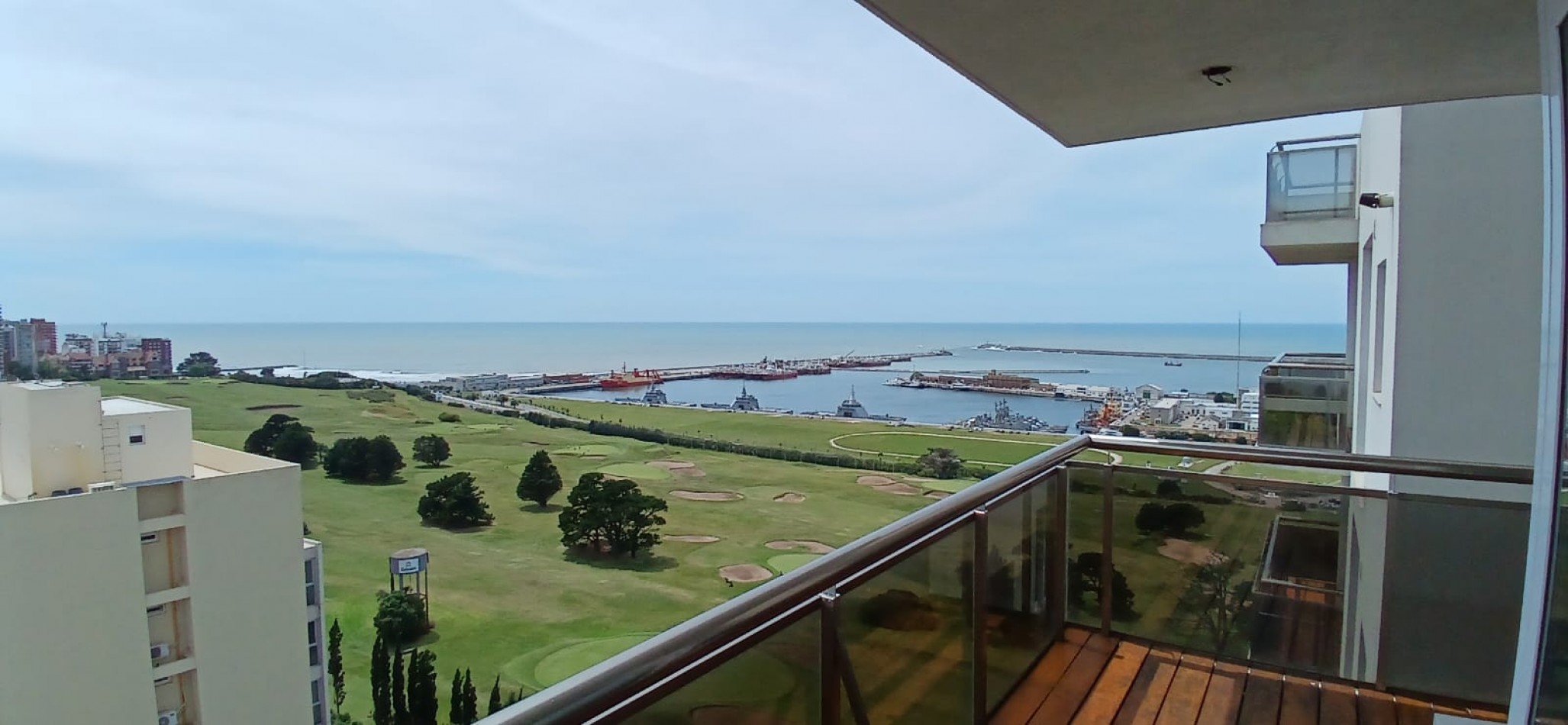 SOBERBIO SEMIPISO 2 AMB.COCHERA Y BAULERA. VISTA AL MAR,AMENITIES. MARAL 54.