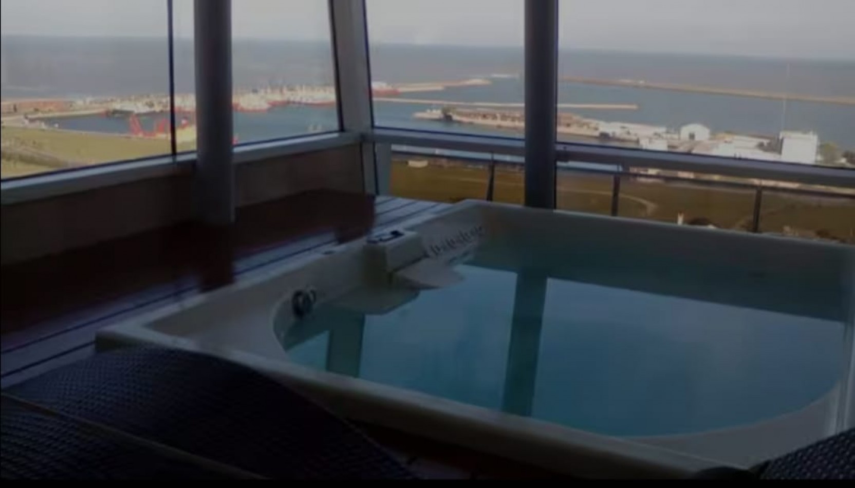 SOBERBIO SEMIPISO 2 AMB.COCHERA Y BAULERA. VISTA AL MAR,AMENITIES. MARAL 54.