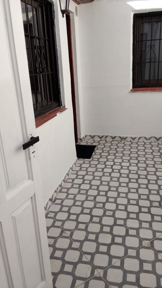 PH 2 AMB.CON PATIO, A NUEVO. BARRIO SAN CARLOS.