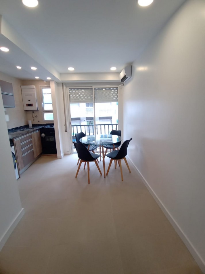 MONOAMBIENTE EXTERNO CON BALCON.AMOBLADO.