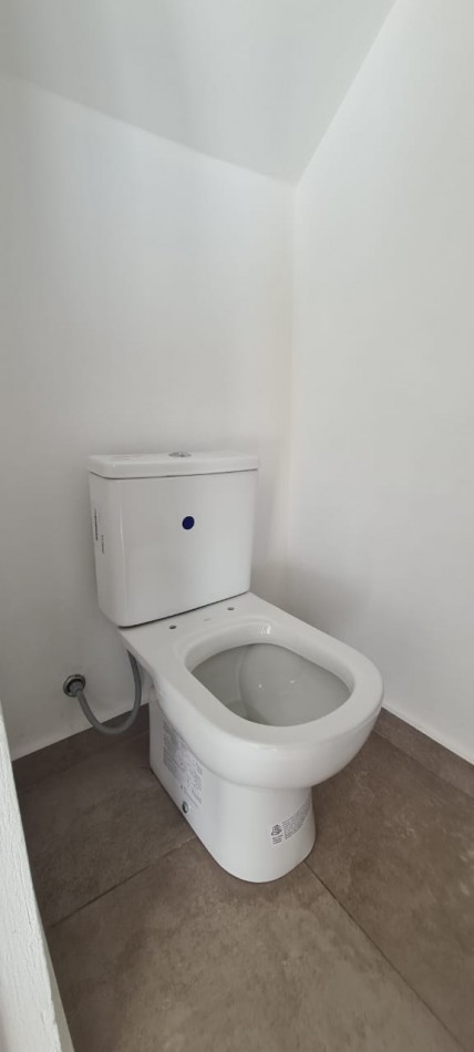 CHALET PH A ESTRENAR, 3 AMB.MAS ESCRITORIO.APTO CREDITO. PUNTA MOGOTES.