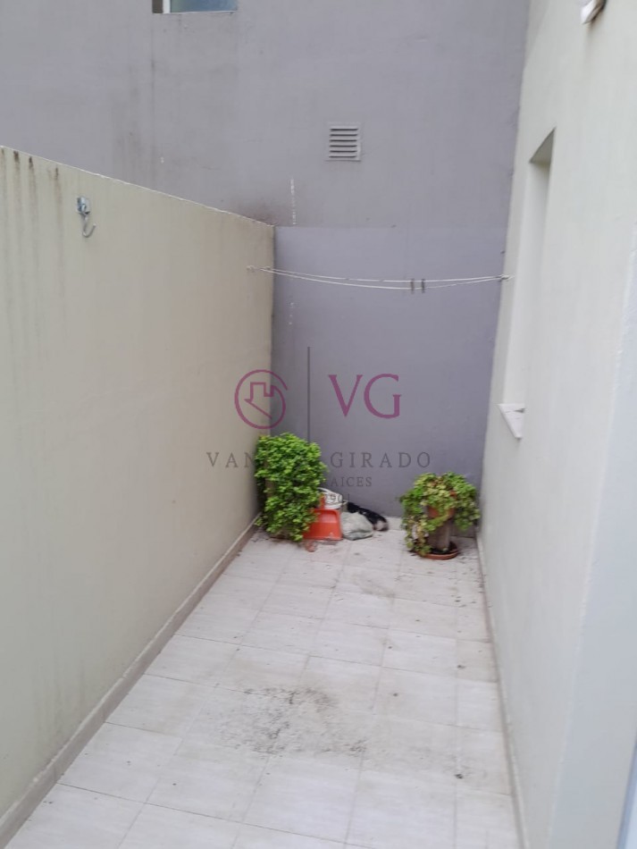 3 AMB.EXTERNOS, BALCON Y PATIO. 2 BAÑOS. PLAZA MITRE.