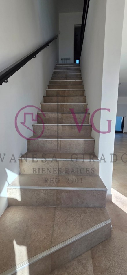 CHALET PH A ESTRENAR, 3 AMB.MAS ESCRITORIO.APTO CREDITO. PUNTA MOGOTES.