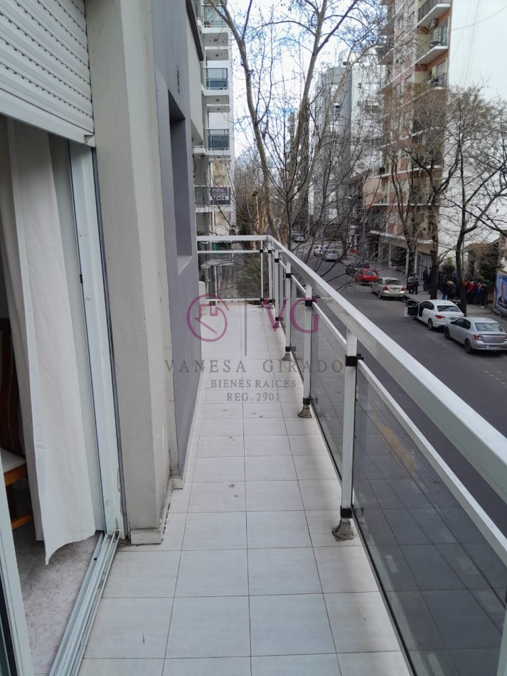 3 AMB.EXTERNOS, BALCON Y PATIO. 2 BAÑOS. PLAZA MITRE.