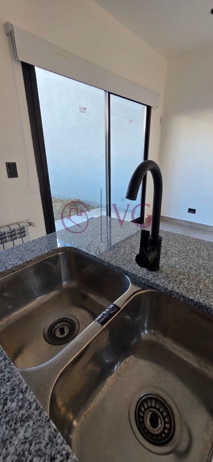DUPLEX A ESTRENAR,APTO CREDITO. PUNTA MOGOTES.