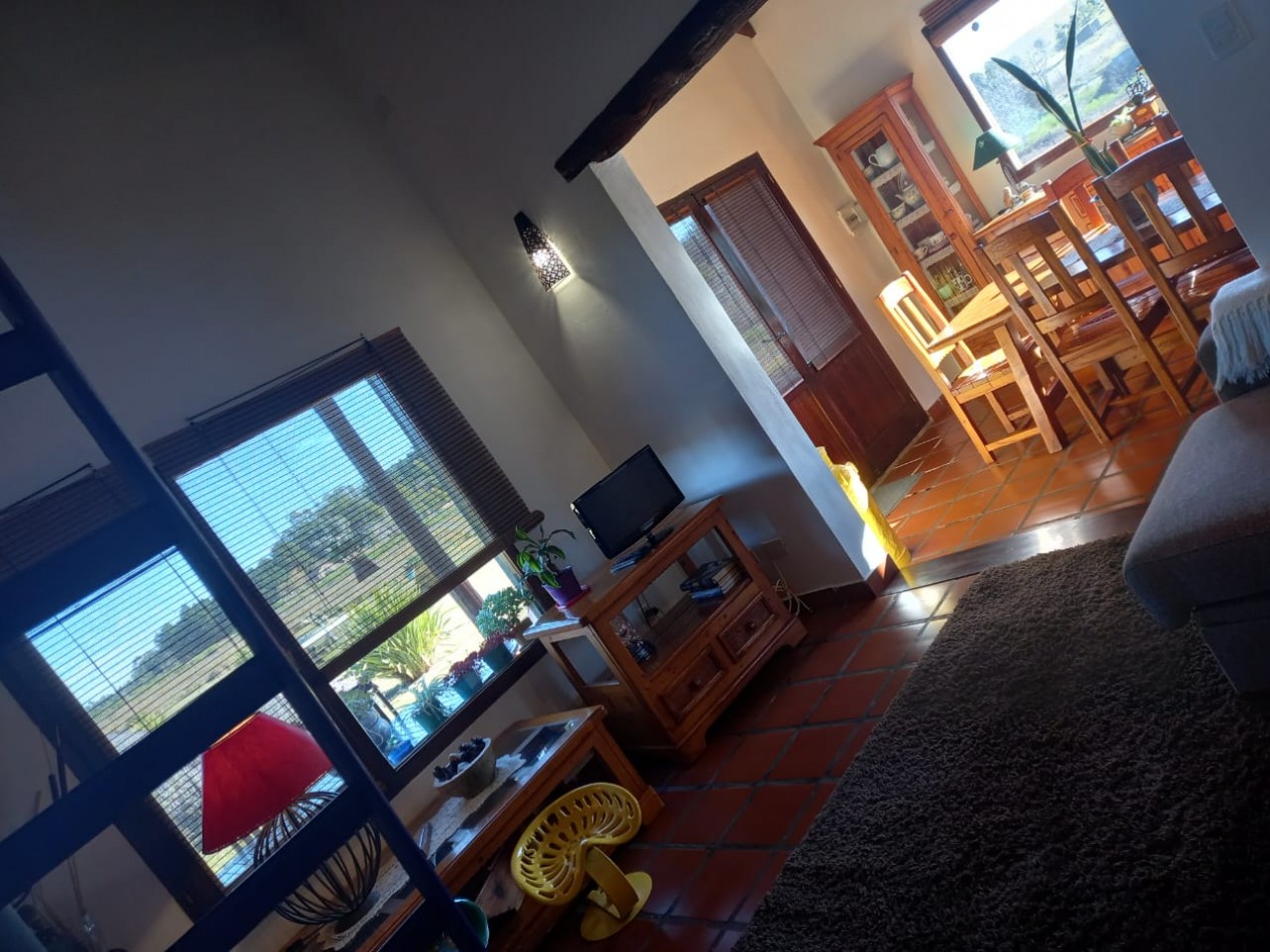 HERMOSISIMA FRACCION EN TANDIL,PARAJE LA ELENA, CON DOS CABANAS Y PISCINA