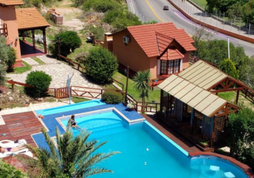 EN VENTA COMPLEJO TURISTICO DE 7 CABANAS, PISCINA GYM. SAN LUIS.