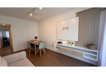 DOS AMBIENTES EXTERNOS CON BALCON, A  NUEVO, AMOBLADO Y DECORADO.